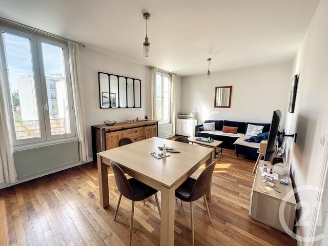 Appartement F2 à vendre - 2 pièces - 45.18 m2 - NANTERRE - 92 - ILE-DE-FRANCE - Century 21 Mémento